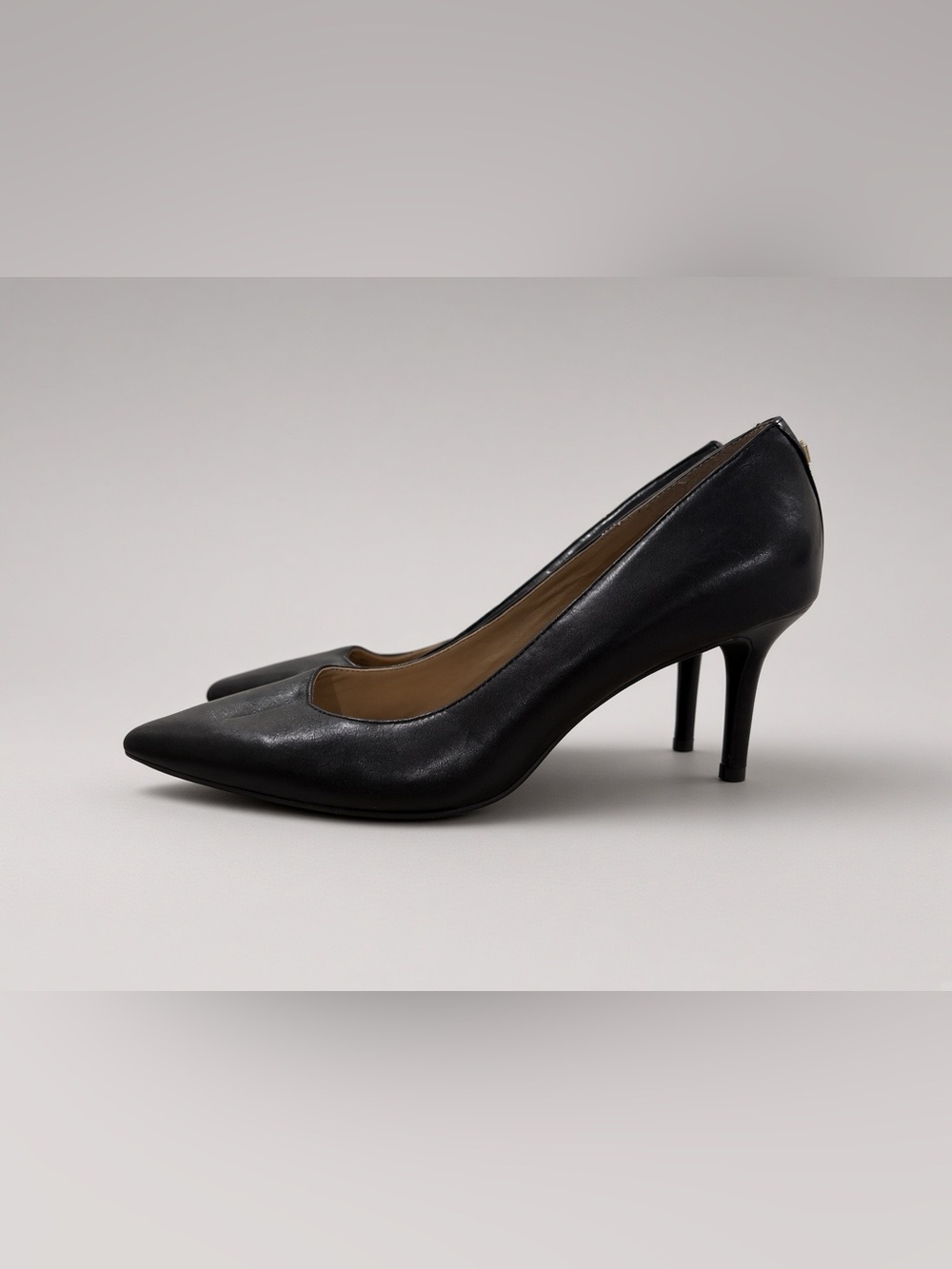 Lauren Ralph Lauren Black Leather Pointed Pump Size 7B Gold RRL Heel